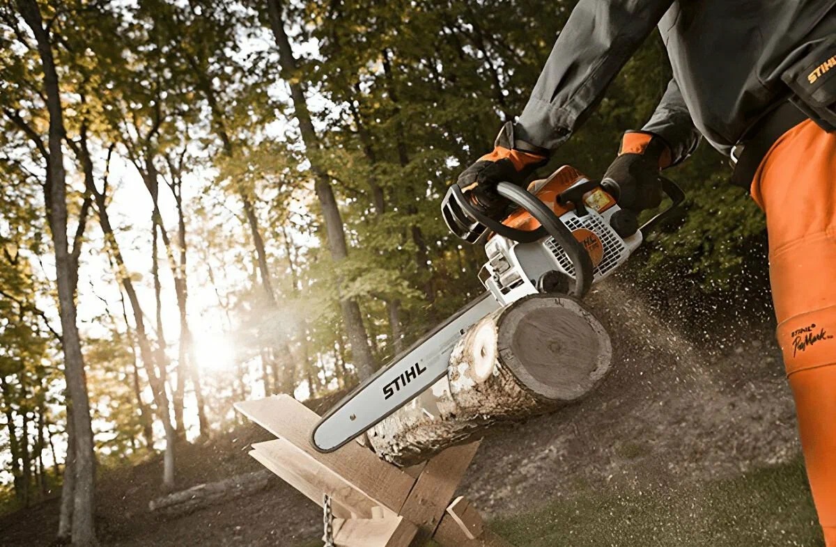 Бензопила STIHL MS 170 1,8 л.с. 55 звеньев шина 40 см — цена в Нижнекамске,  купить в интернет-магазине, характеристики и отзывы, фото